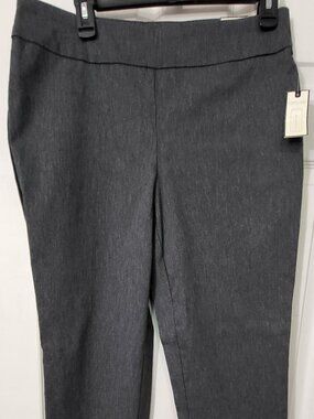 Dana Buchman- Ladies Slimming Straight Pants – Medium – NWT